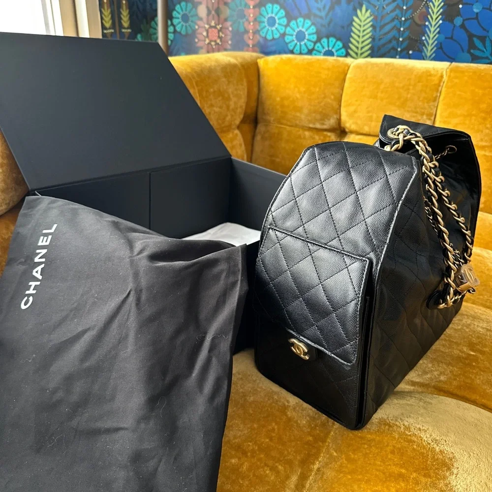 NEW✨ Chanel 25 Leather Hobo Bag Medium - Black - Picture 15 of 15